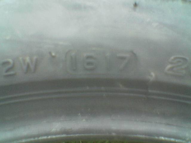 Prodej starších letních pneumatik 205-55-16. Vzorek 7mm. - 5