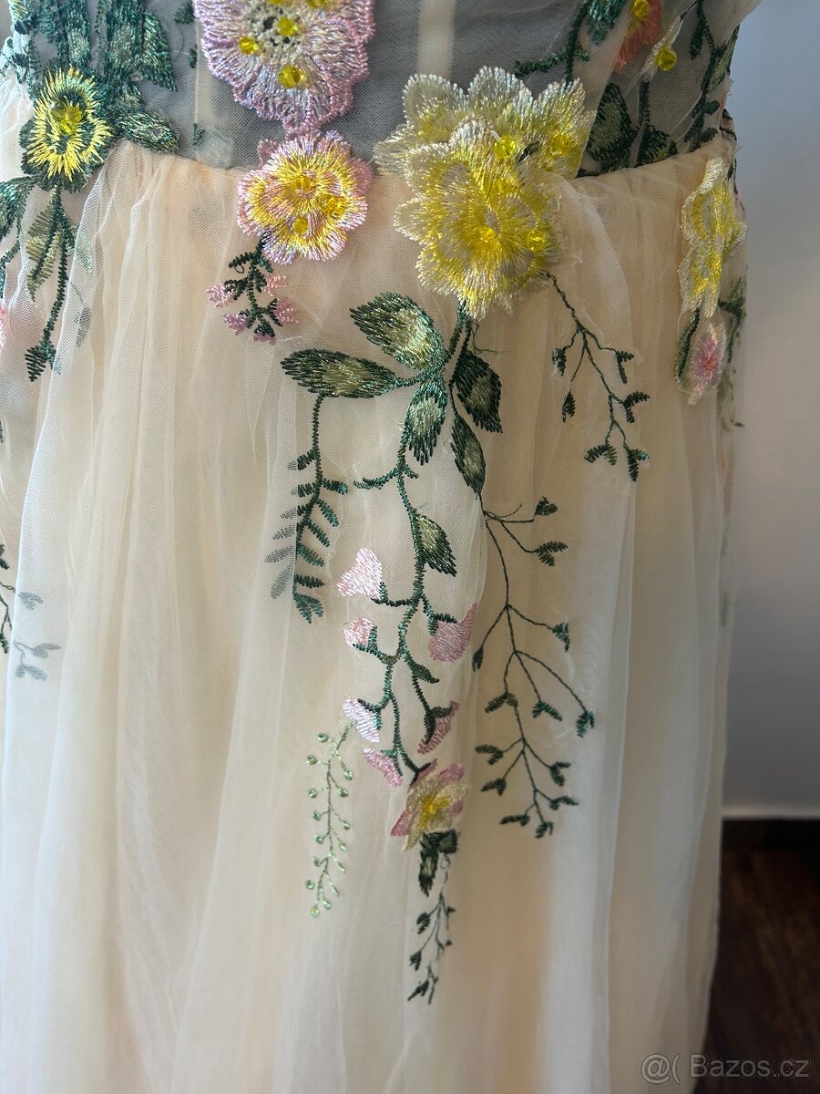 Originální svatební šaty - 5