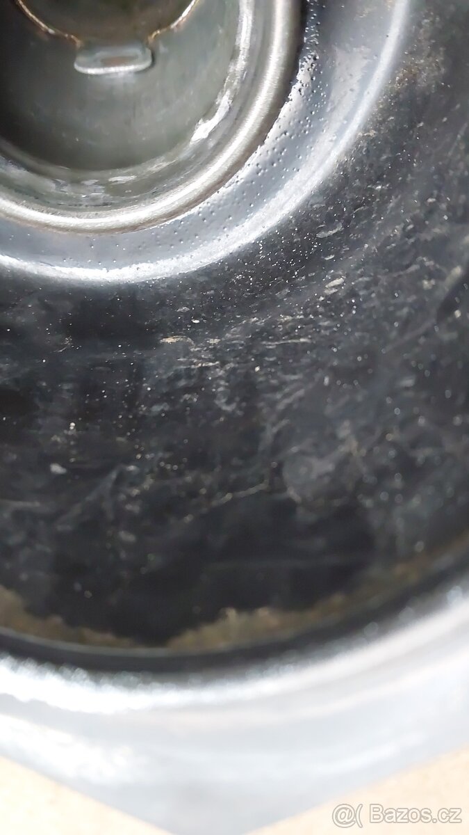 Nissan Navara D22 – Hrdlo nádrže - 5