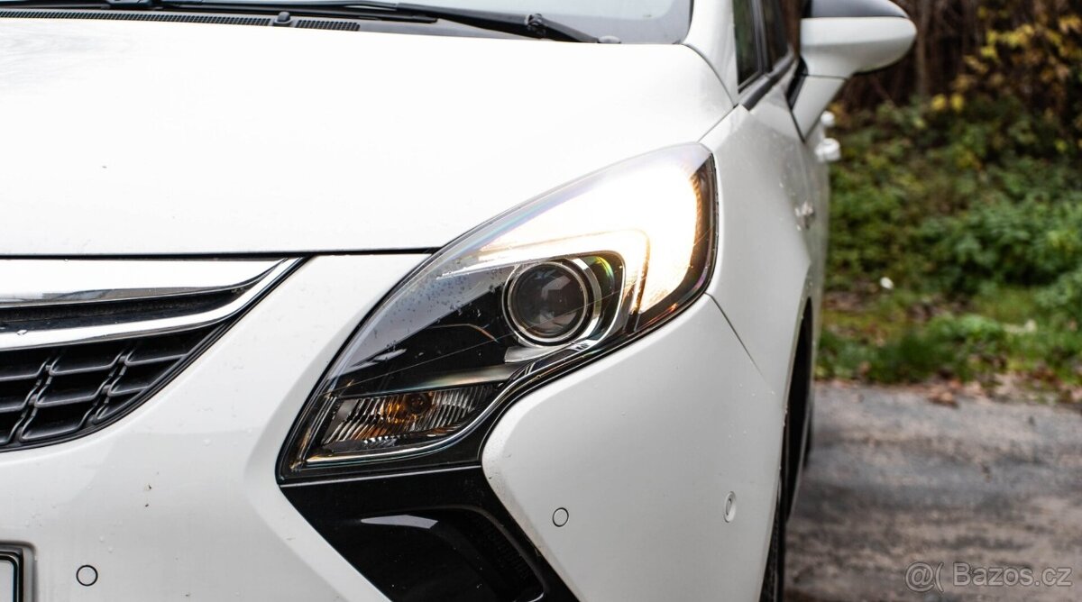 Opel Zafira Tourer 1.4 Benzín + LPG - 5