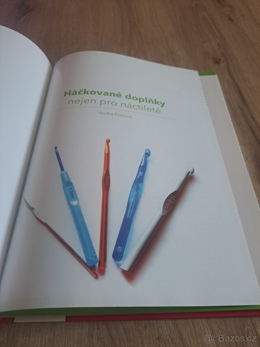 Háčkované doplňky nejen pro náctileté - 5