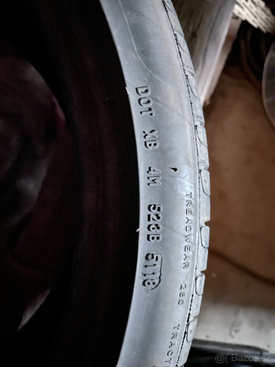 2ks 235/40 18 - 5