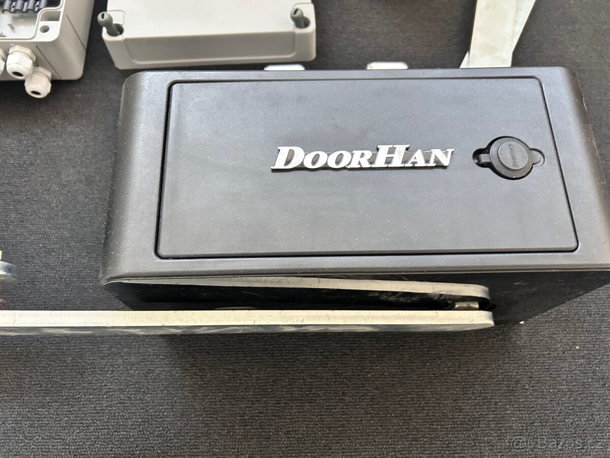 Kompletní set pro řízení dvoukřídlé brány - 5