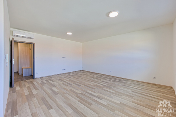 Pronájem bytu 2+kk s balkonem, 59 m², Uherské Hradiště - Šes - 5
