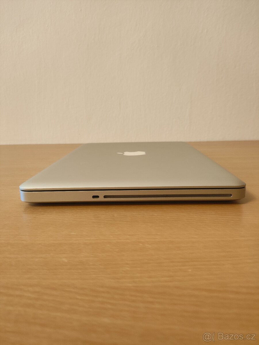 MacBook Pro A1286 – i5 / 4 GB / 320 GB - 5