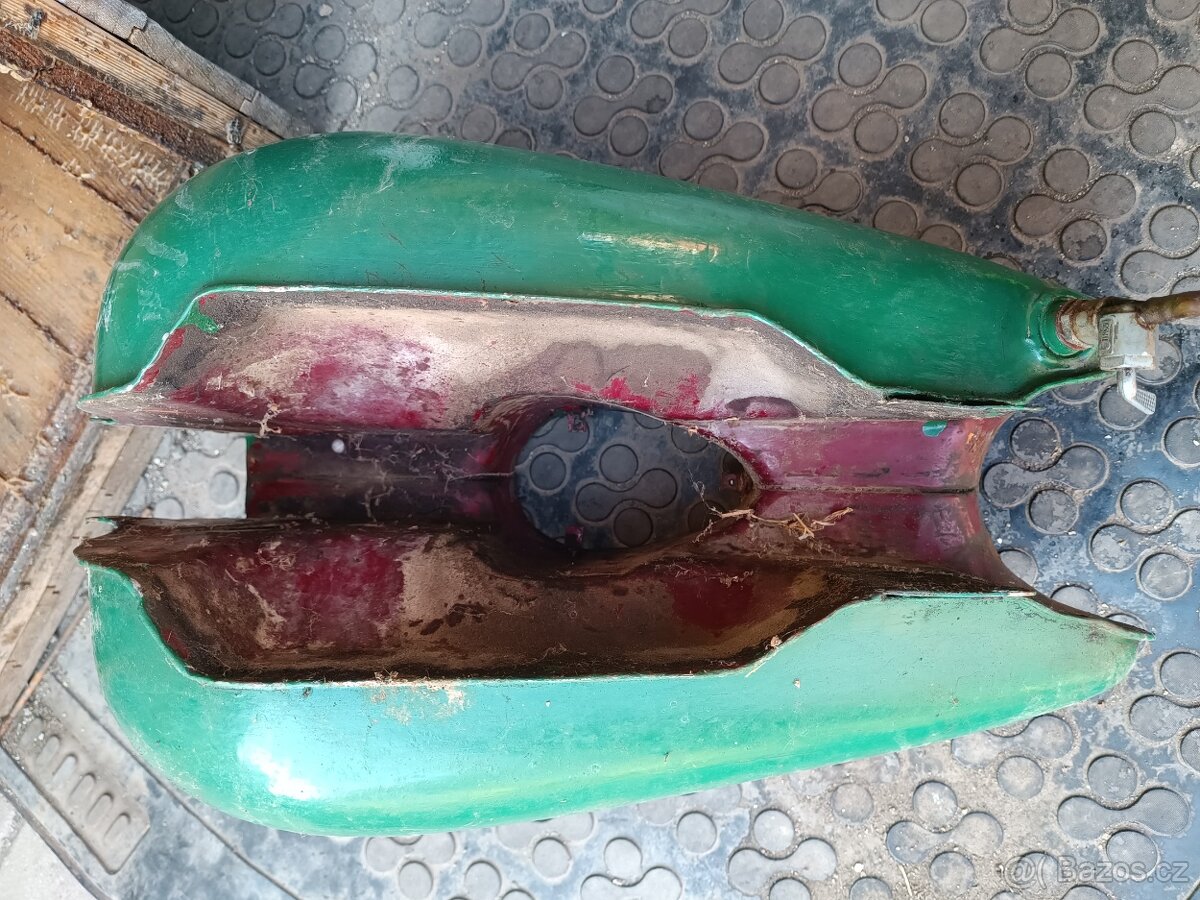 Nádrž Jawa pérák - 5