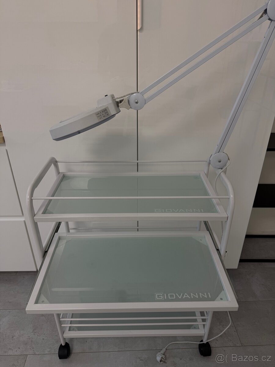 kosmetický stolek Giovanni a lupa s osvětlením - 5