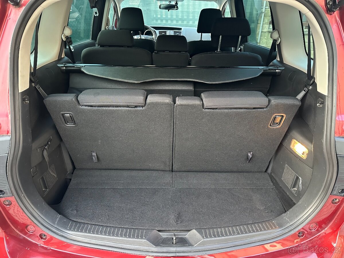Mazda 5 2.0 110kW 2012 119473km 7míst - 5
