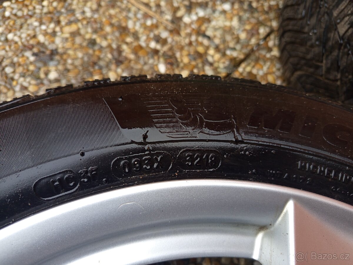 Alu kola Dezent 5x112 R17 celoroční pneu - 5