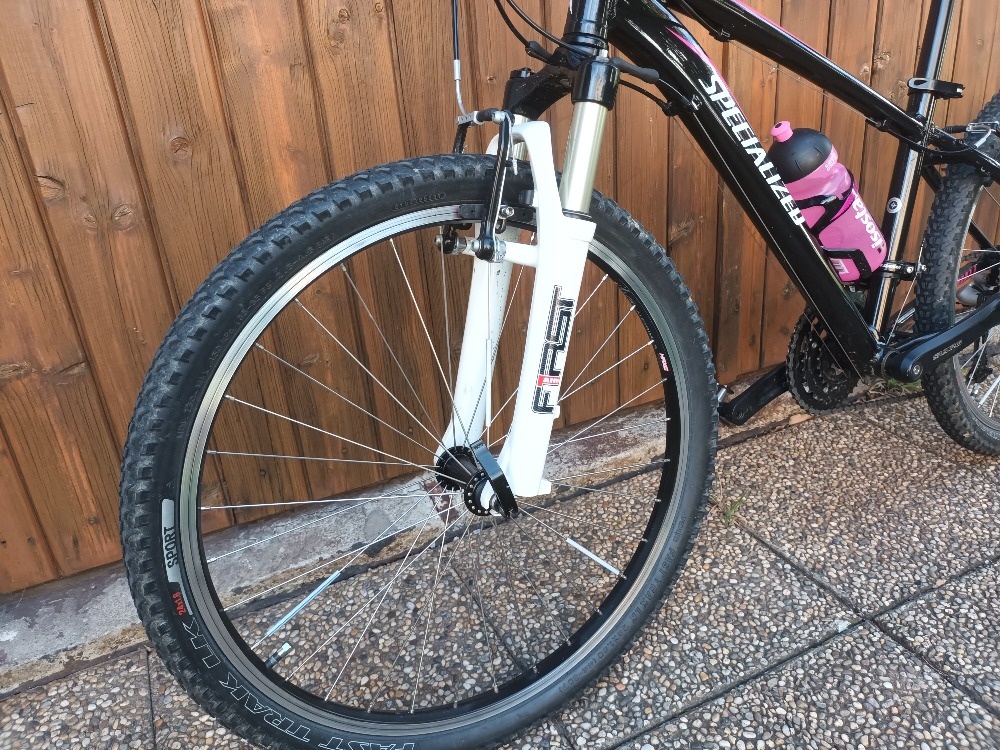 Specialized Hotrock 24" kola 3x9 rychlostí - 5