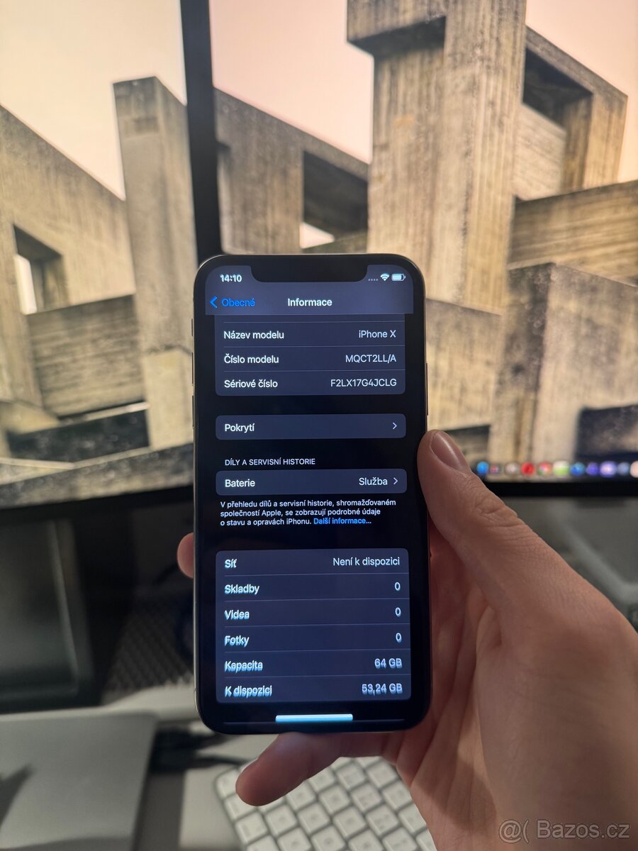 iPhone X - 64GB, krásný stav - 5