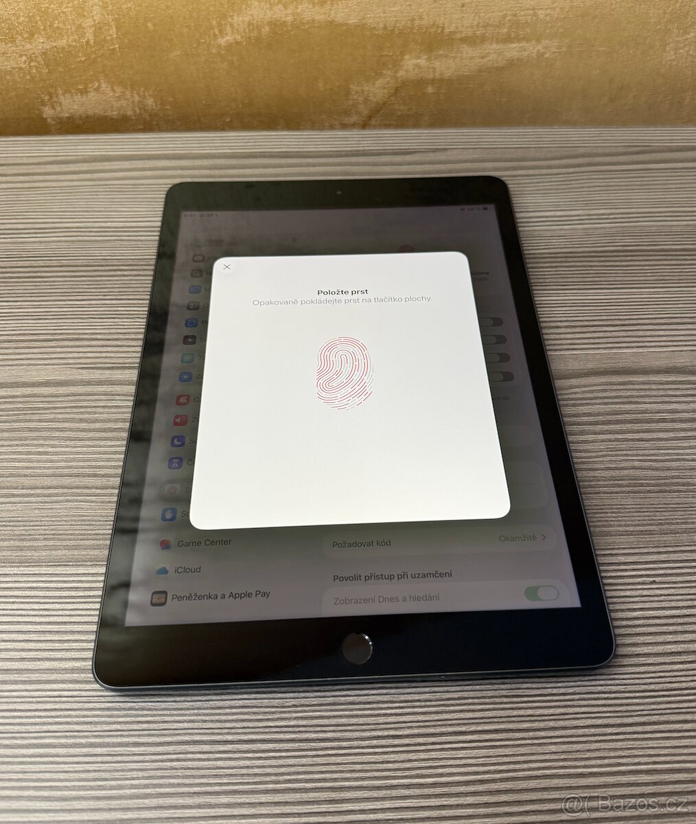 Apple iPad 8 128GB Space Gray, TOP STAV - 5