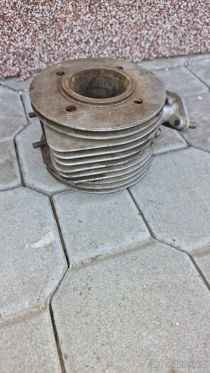 Hlava a válec tatran/manet - 5