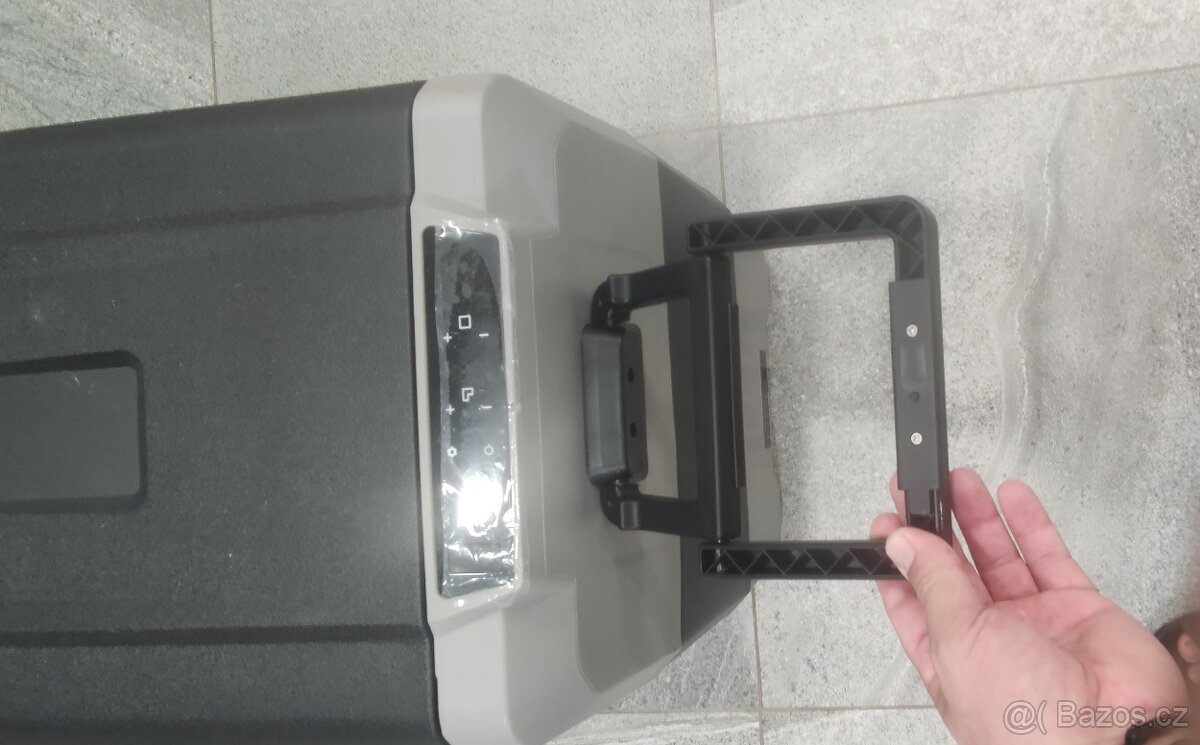 Dvouzonová autolednice 60litru chladí/mrazí - 5