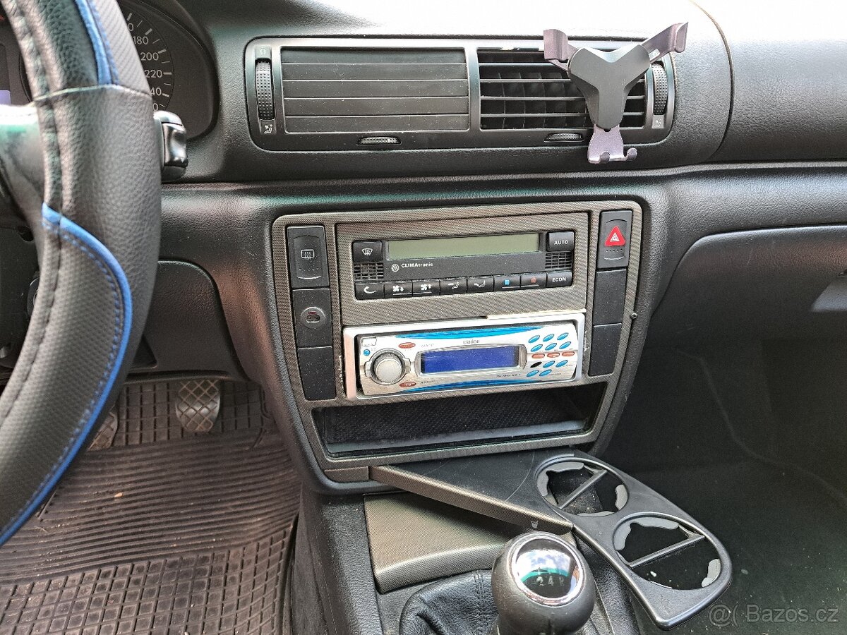 Volkswagen Passat - 5