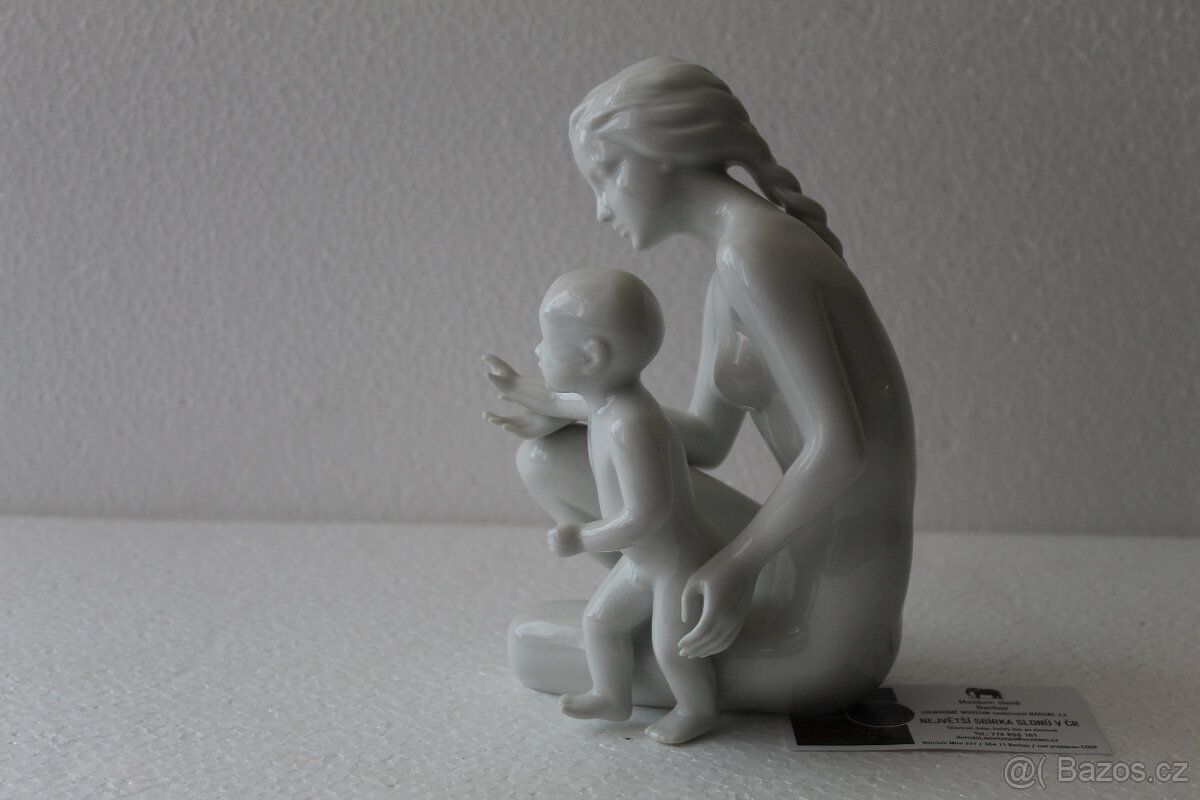 Matka s dítětem – Royal Dux, styl Brusel - 5