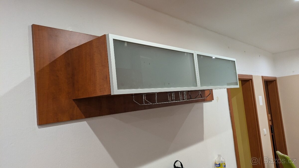 Kuchyň délky 255 cm s kováním Blum, včetně spotřebičů - 5