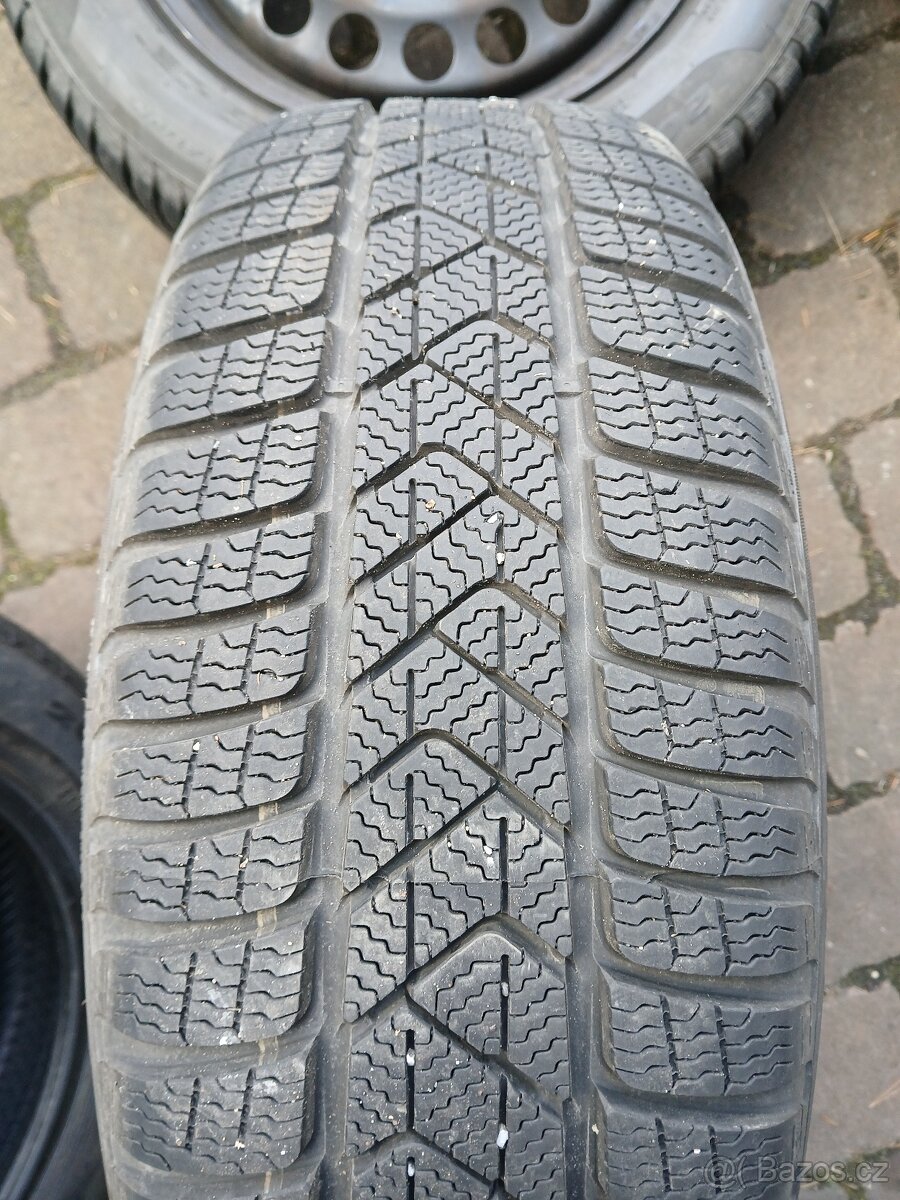 Plechová kola,sada,5x112,ET48,PIRELLI,205/60 R16,2x8,5/2x7mm - 5