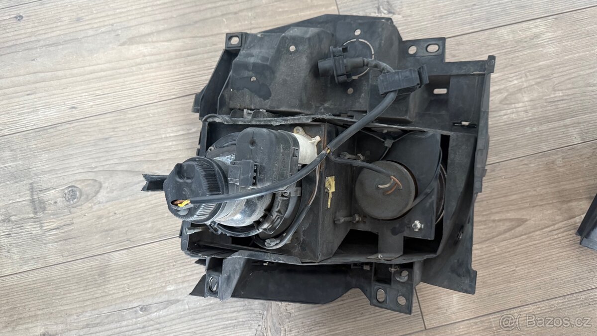 Světlomety Projekt Zwo na VW T4 - 5