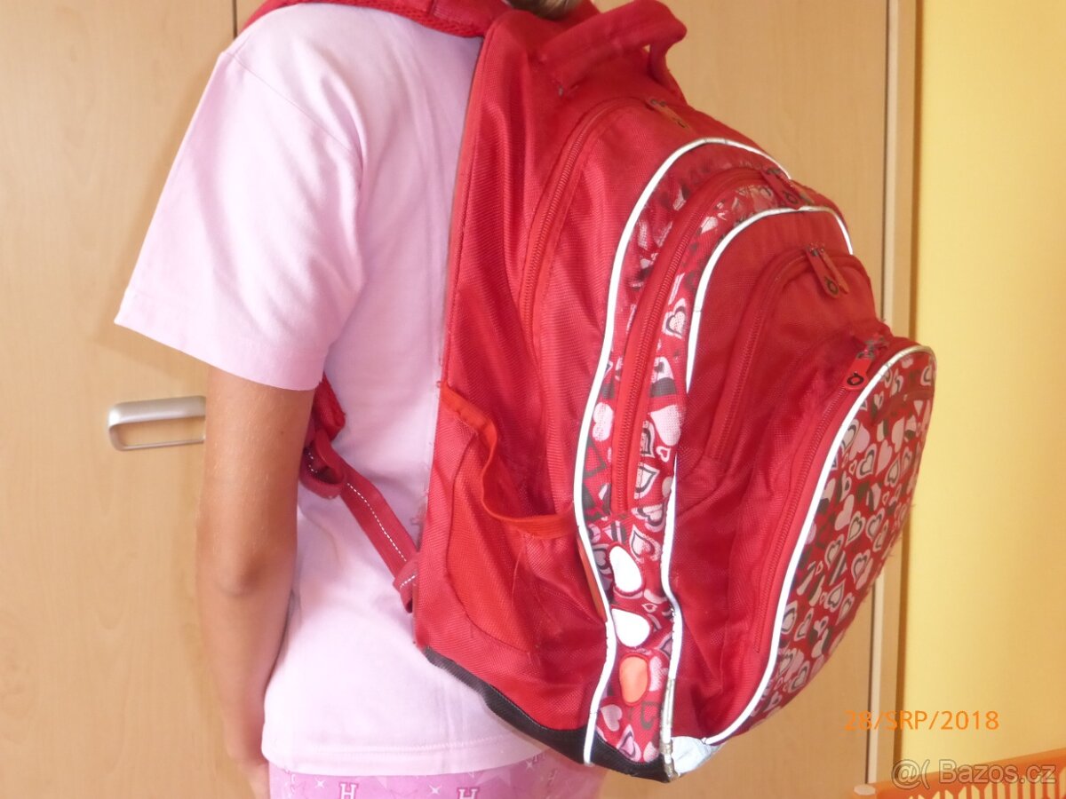 AKTOVKA TOPGAL dívčí 1-5 tř. // PENÁLY /PENĚŽENKY //PRAVÍTKA - 5