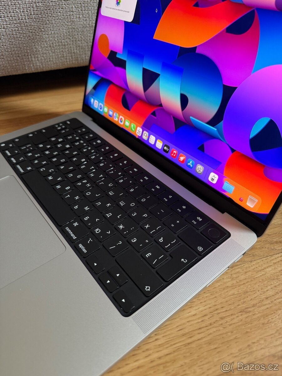 MacBook Pro 14” M3 8/512GB Silver - 5