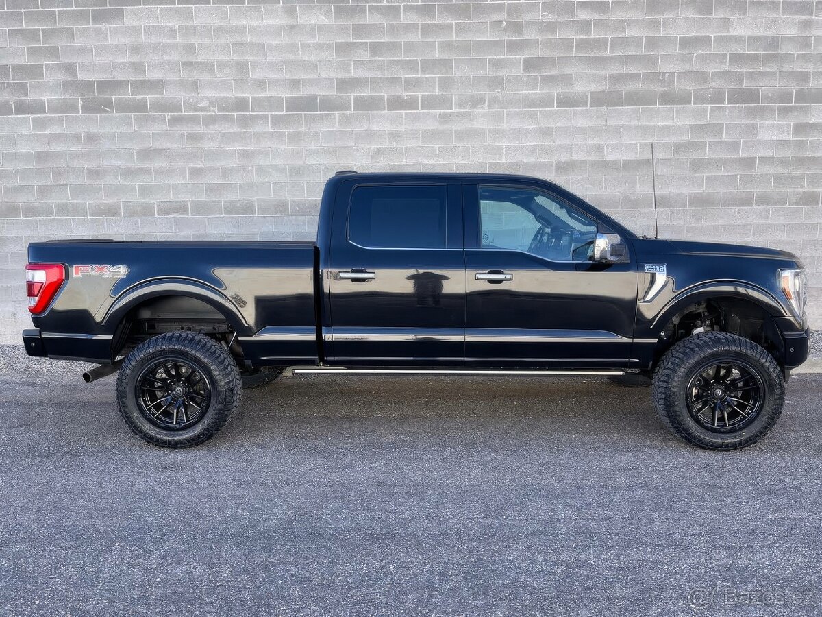 2022 Ford F-150 Platinum SuperCrew LB 4WD 3.5