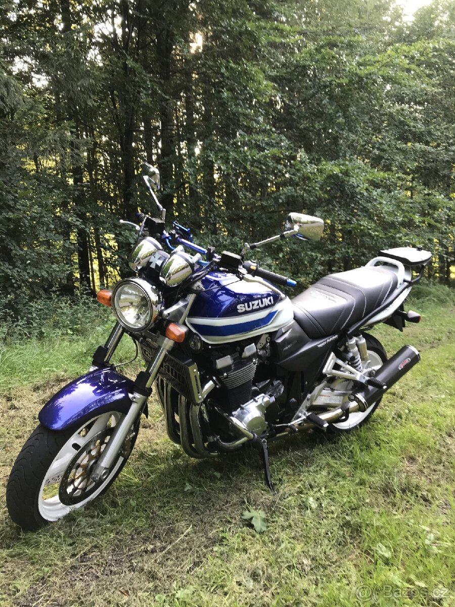 Suzuki GSX 1400 - 5