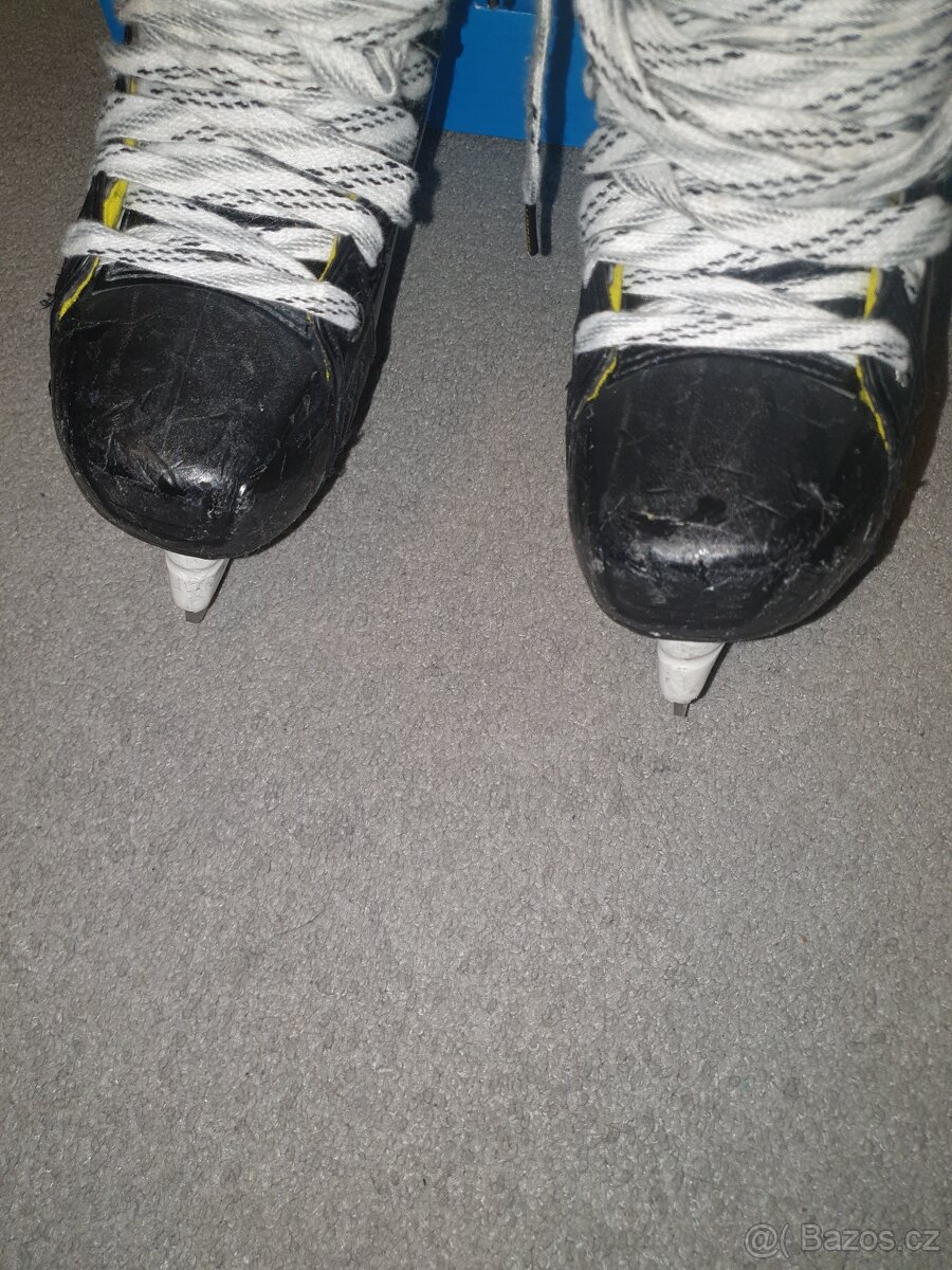 Brusle Bauer Supreme 3S vel. 39 + rukavice Bauer - 5