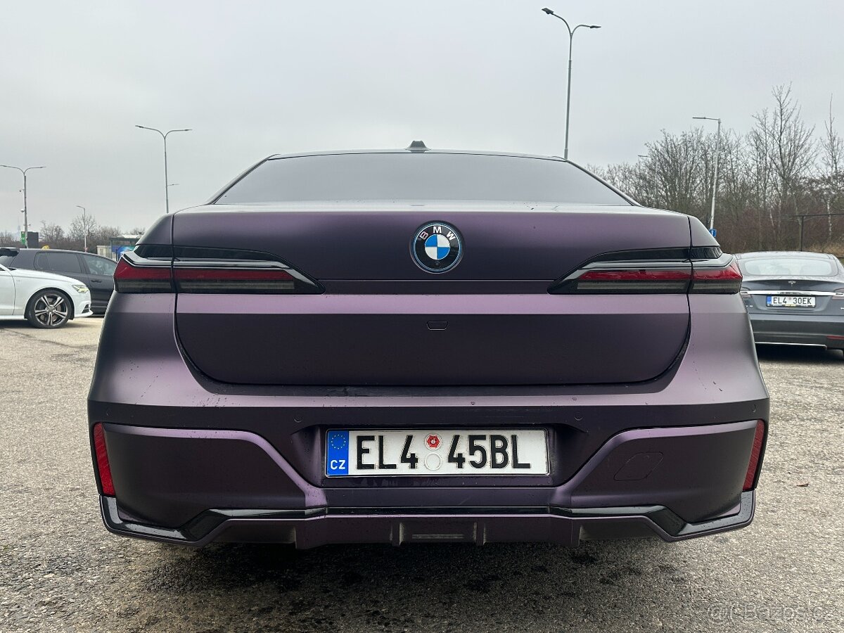 BMW I7 2022 - 5