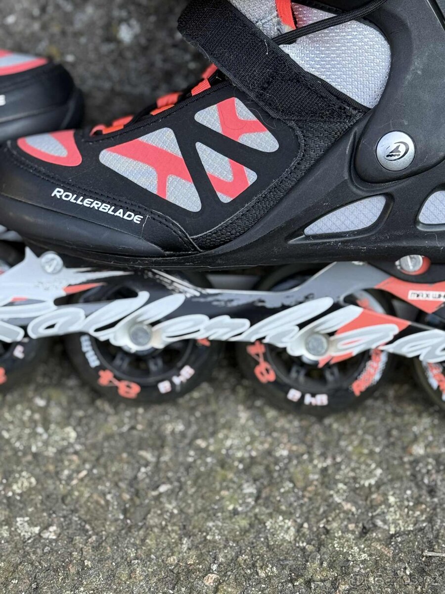 KOLEČKOVÉ BRUSLE - 5