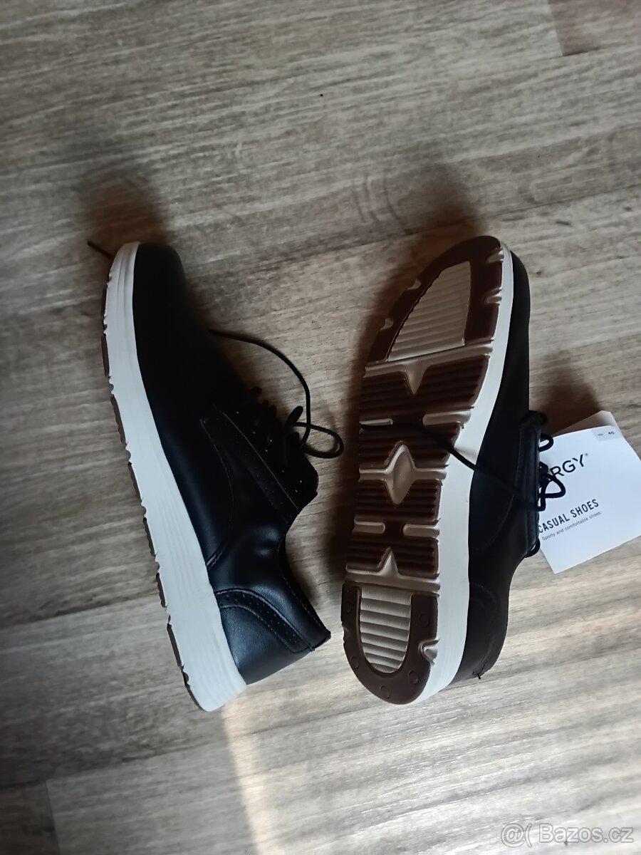 NOVÉ PANSKE BOTY 45 LIVERGY - 5