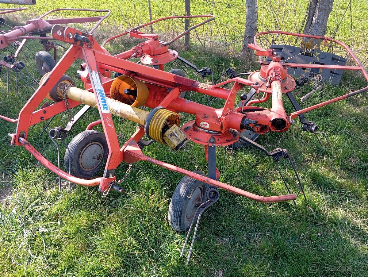 3x obraceč sena - 5