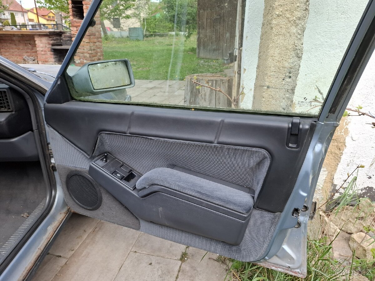 Sedačky Renault 25 - 5