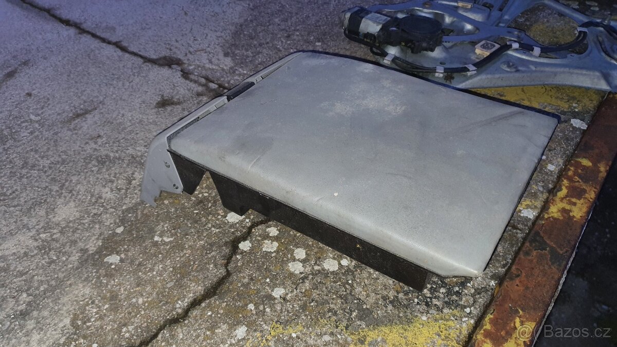 Palubní deska bmw e31 a další - 5
