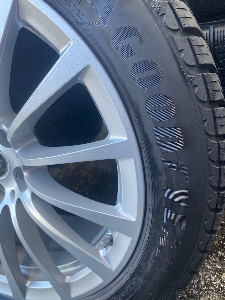 5x112 R18 8J ET30 BMW + 245/45 R18 GoodYear zimné - 5
