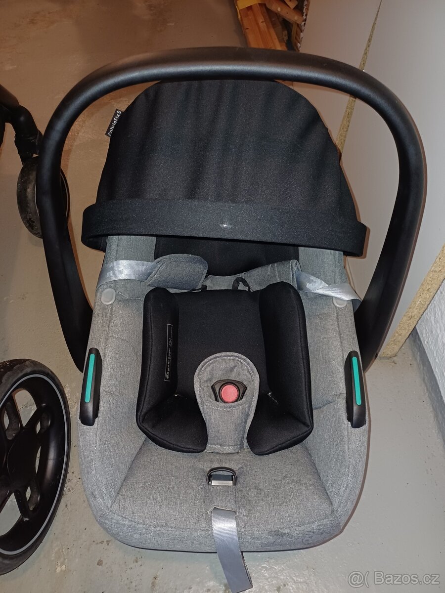 Kočárek Dvojkombinace Maxi Cosi + základna s isofixem - 5