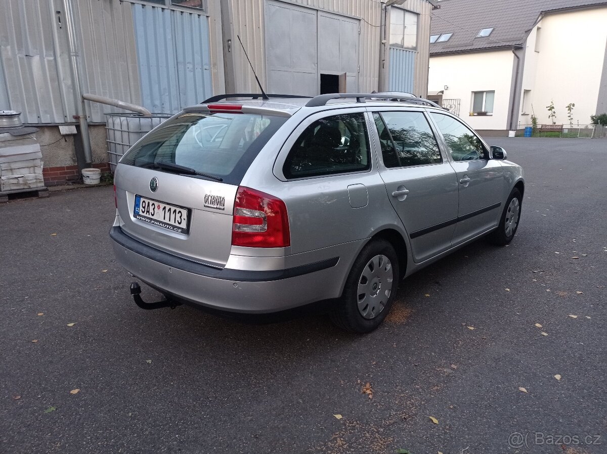 ŠKODA OCTAVIA 2 COMBI 1.9 TDI jen 169tis.km,DSG - 5