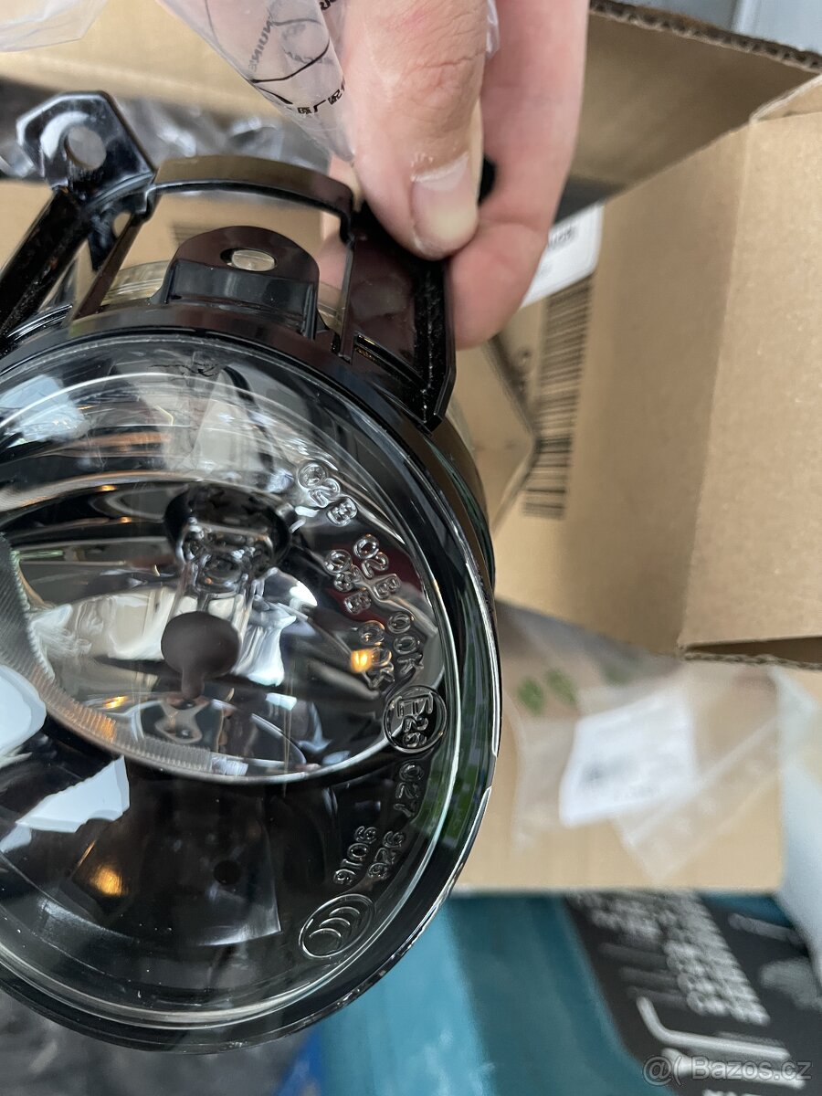 Pravý a levý přední halogenový mlhový světlomet - Škoda - 5