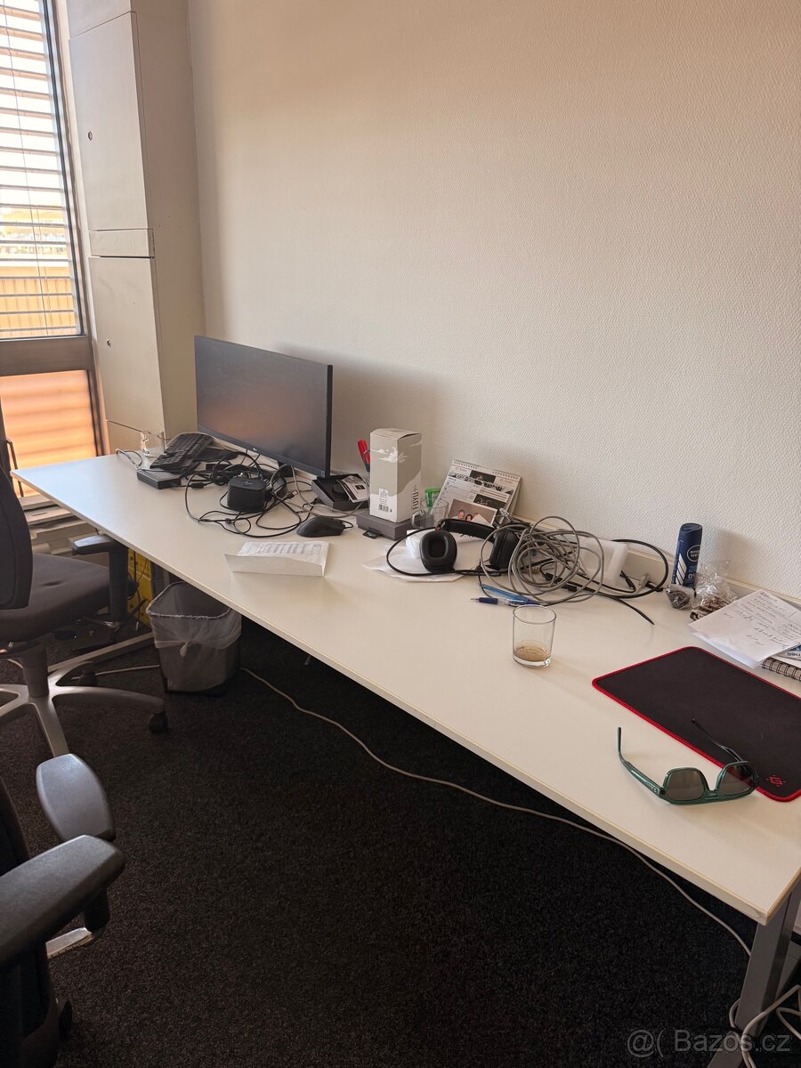Prodám kompletní vybavení do kanceláře - 5