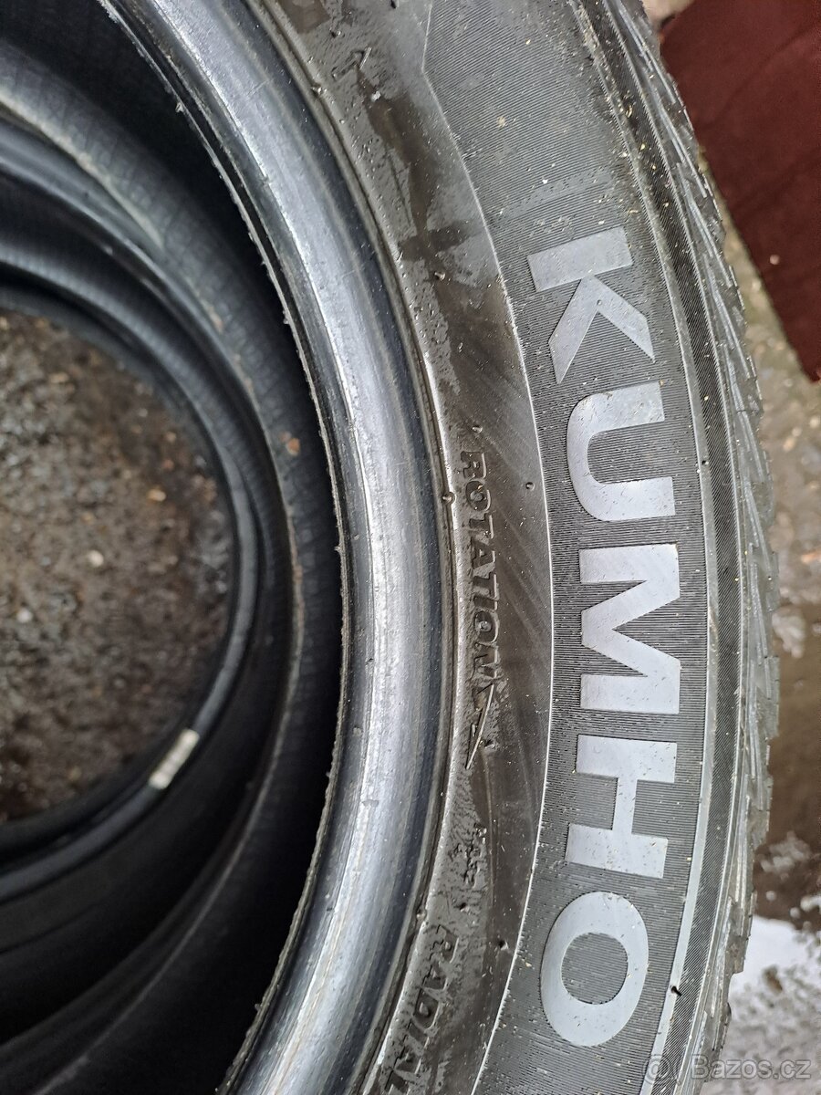 Zimní pneu 215/55 R17 - 5