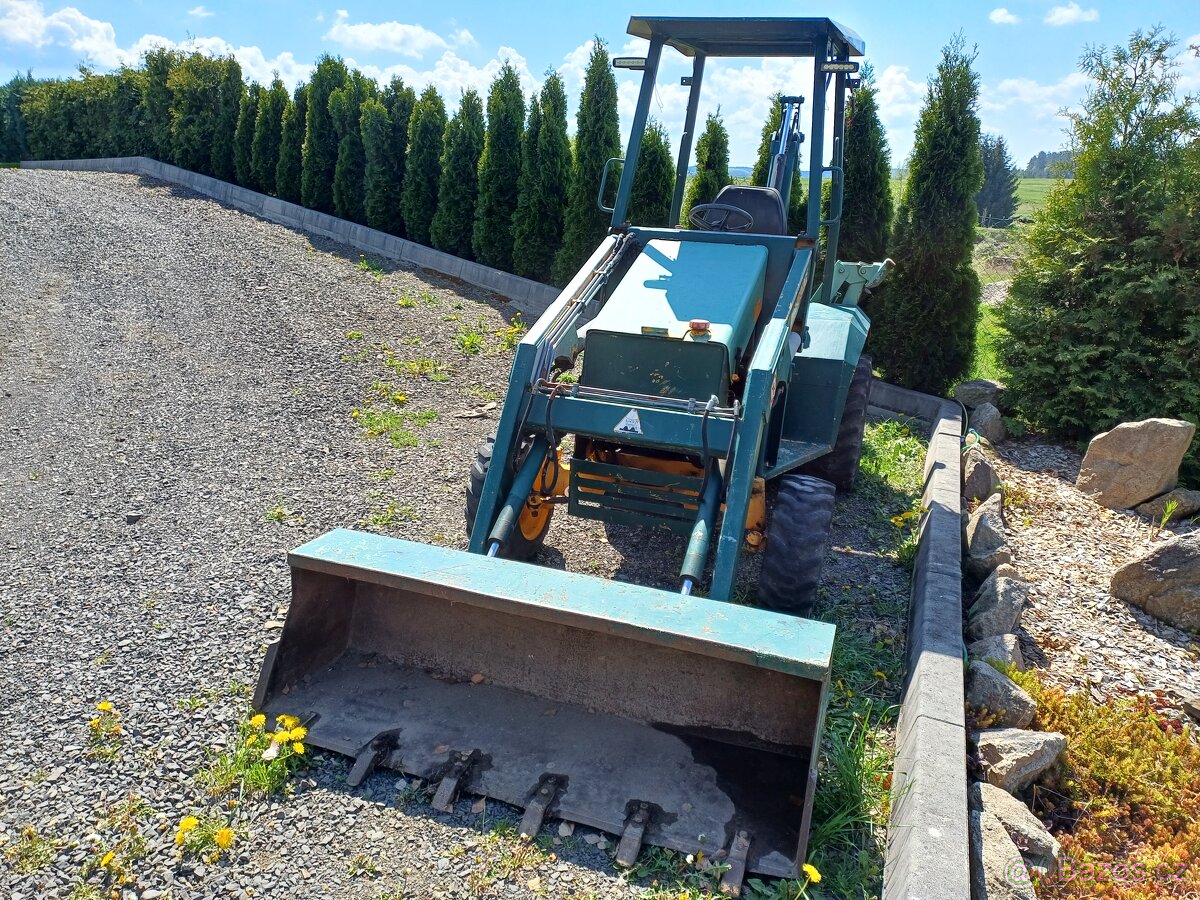 Predátor TLB 220 - 5