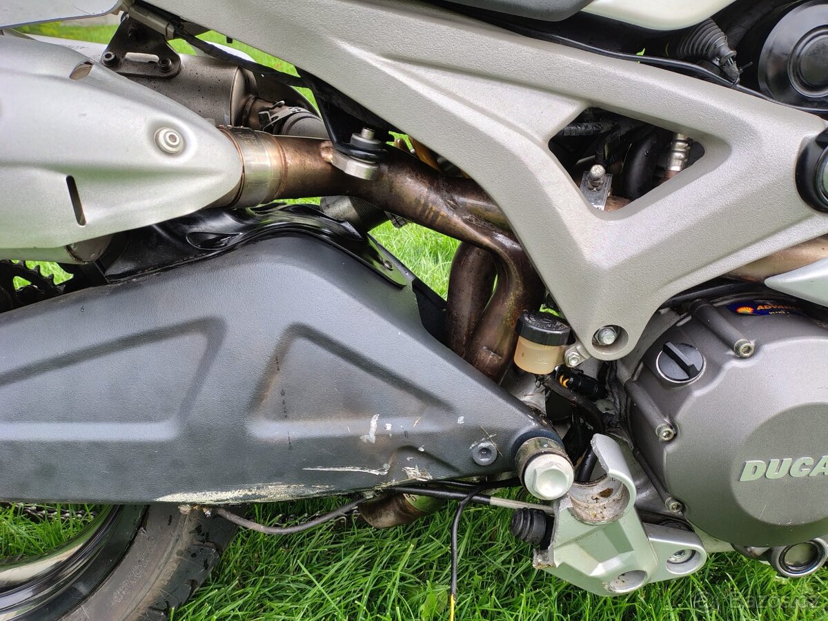 Ducati Monster 696 - 5