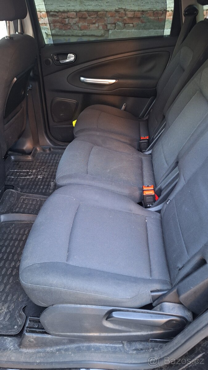 Ford S-max 2.0 TDCI 96 kW automat - 5