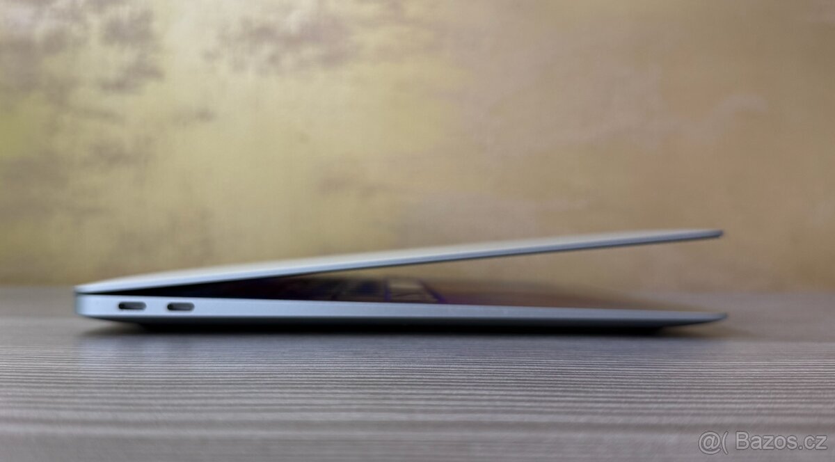 MacBook Air 13" M1 8GB 256GB - kompletní balení - 5