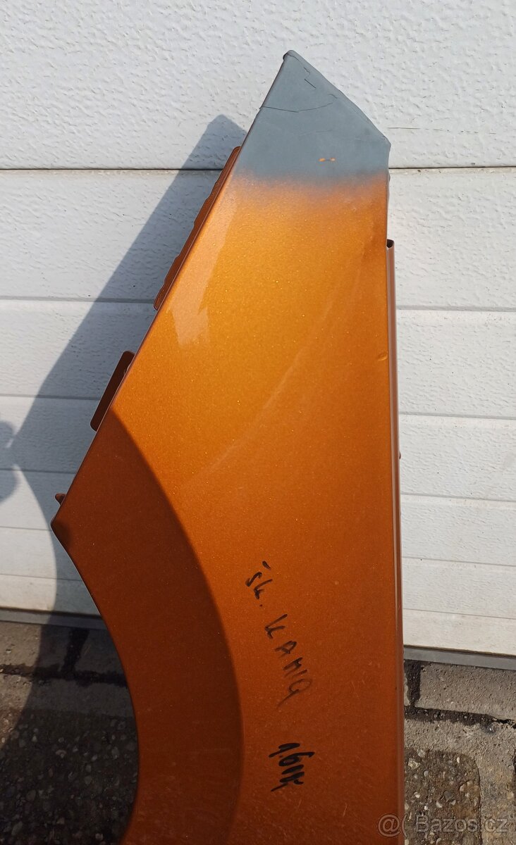 Blatnik Škoda Kamiq levý - 5