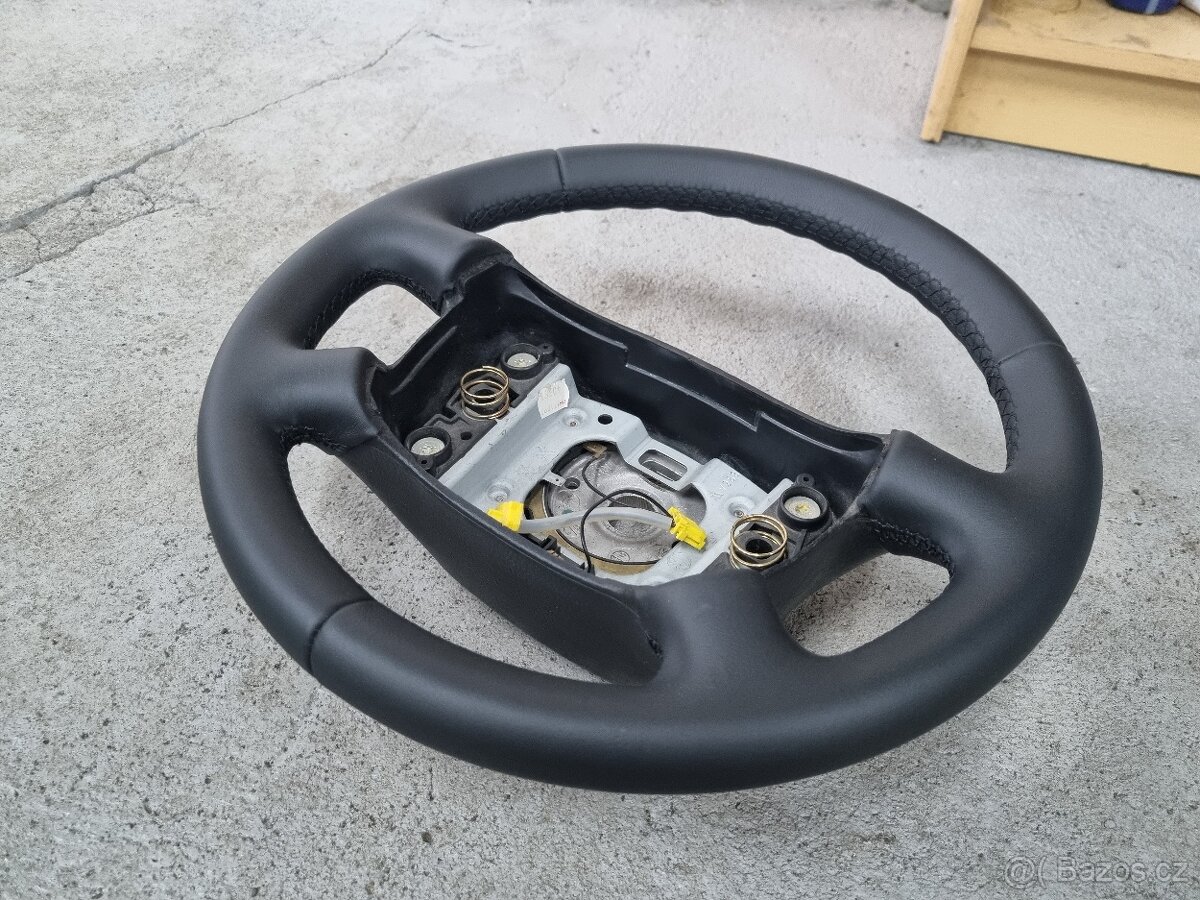 Volant po renovaci Škoda Octavia 1 - 5