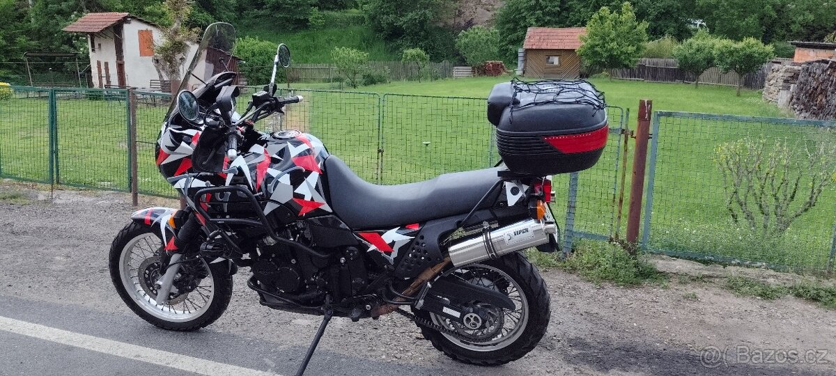 Triumph Tiger 900