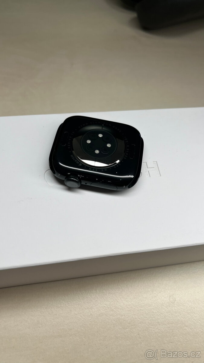 Apple Watch Series 10 42mm - černý hliník / záruka - 5