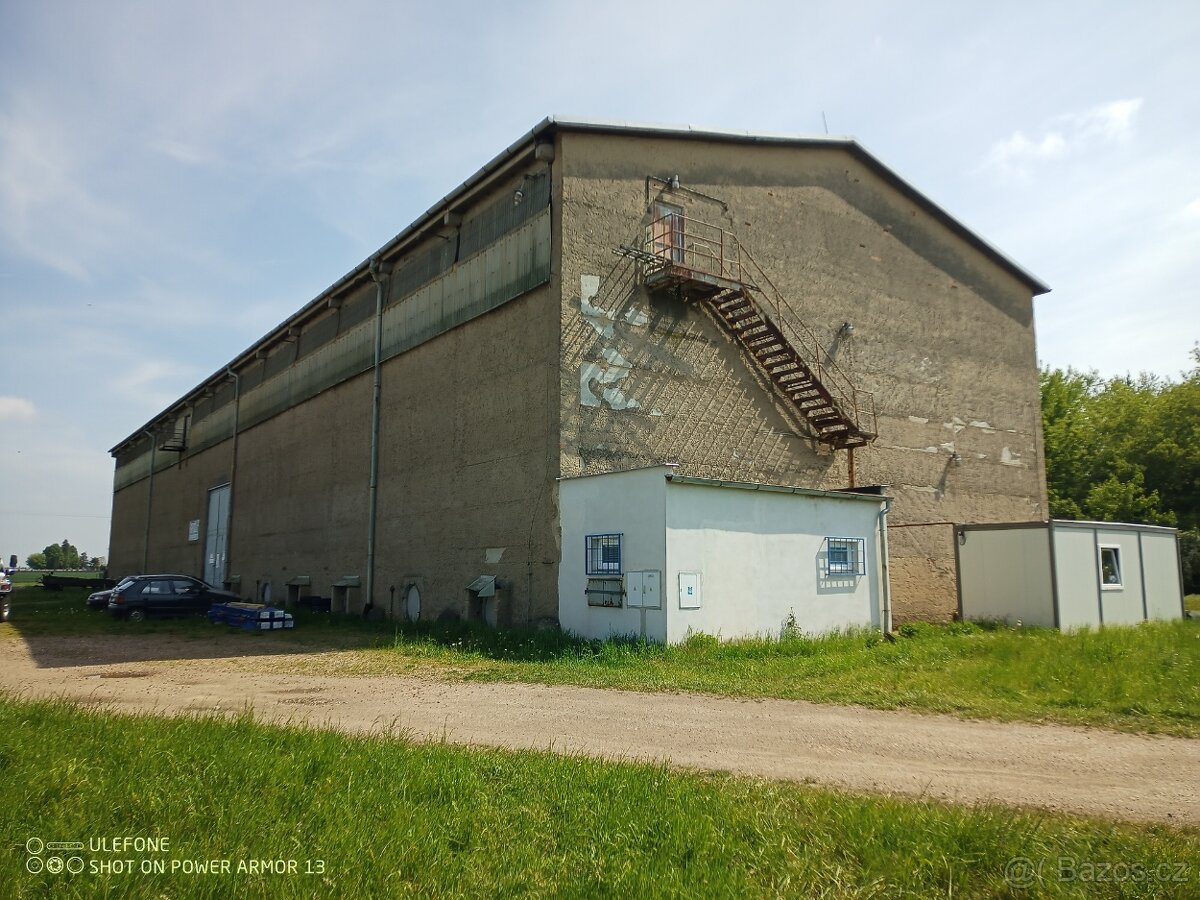 Pronájem/prodej výrobní a skladové haly v Dašicích 2500m2 - 5