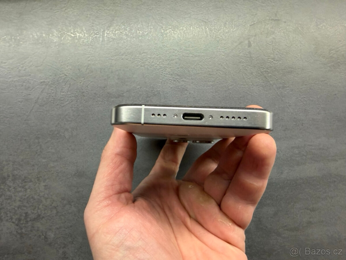 Apple iPhone 15 Pro 256GB White Titanium - 5